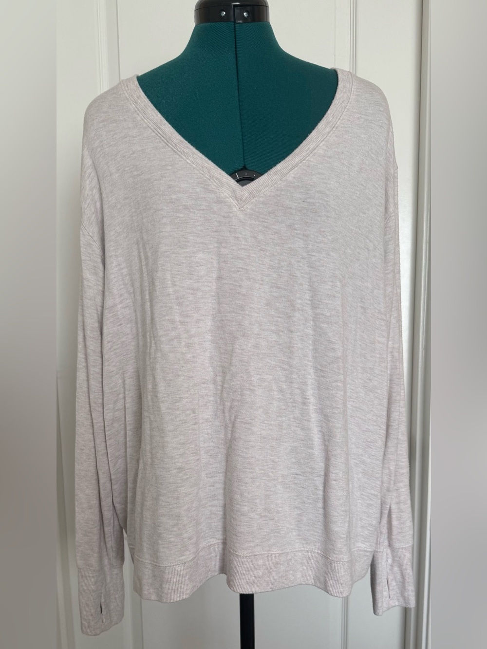 Athleta Sunrise V-Neck
Sweatshirt in Creamy Heathered Taupe Beige - Picture 2 of 5